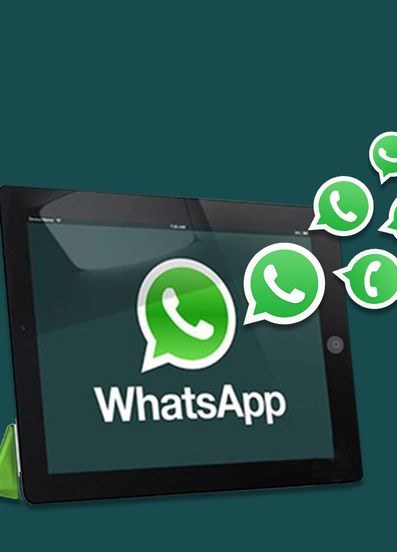 Tablet launching a bulk WhatsApp campaign from OMNELIAS